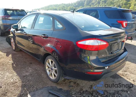 2015 Ford Fiesta Se z USA, uszkodzony, nr VIN 3FADP4BJ6FM209037